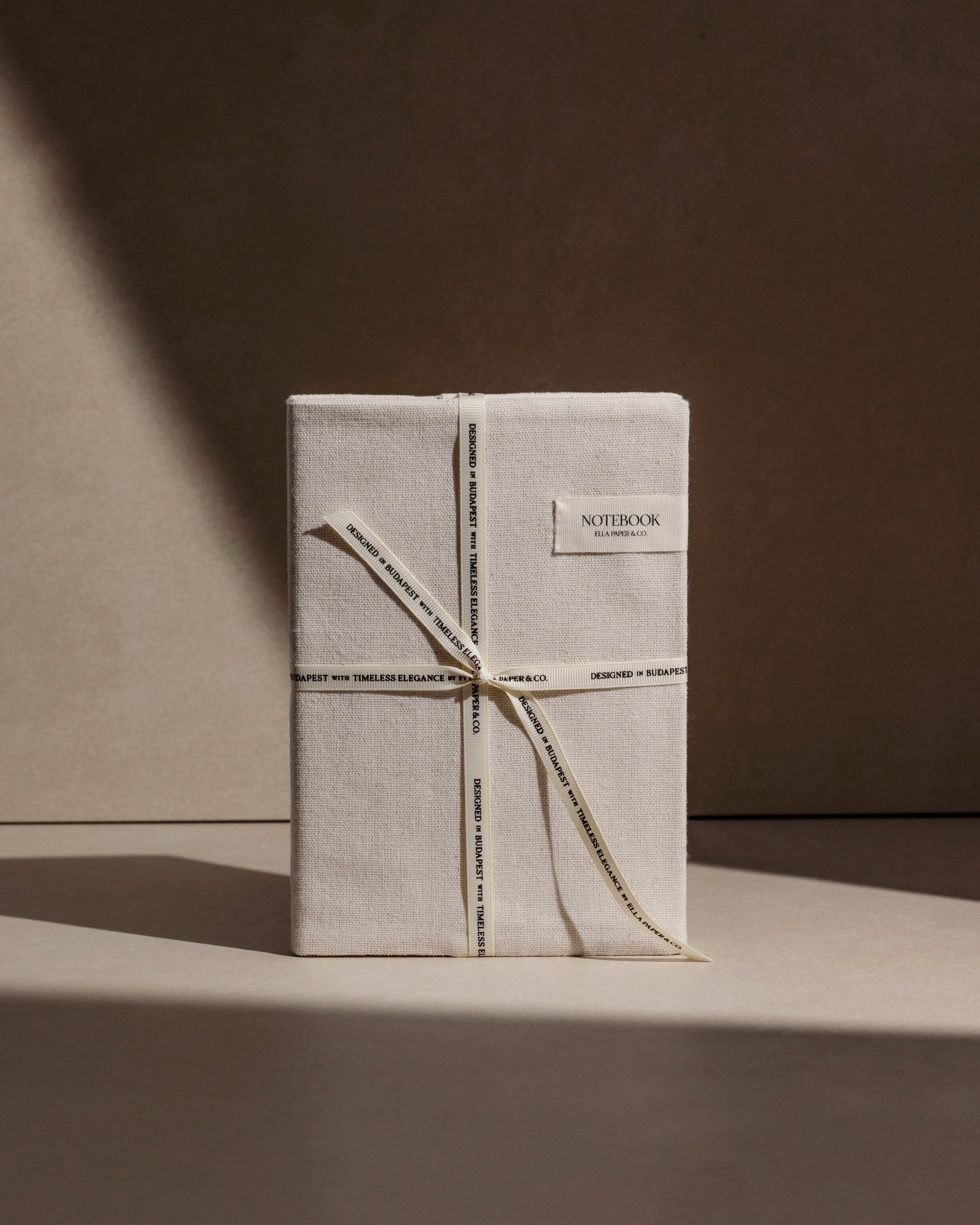 Linen Cover Notebook – Vonalazott jegyzetfüzet lenvászon huzattal