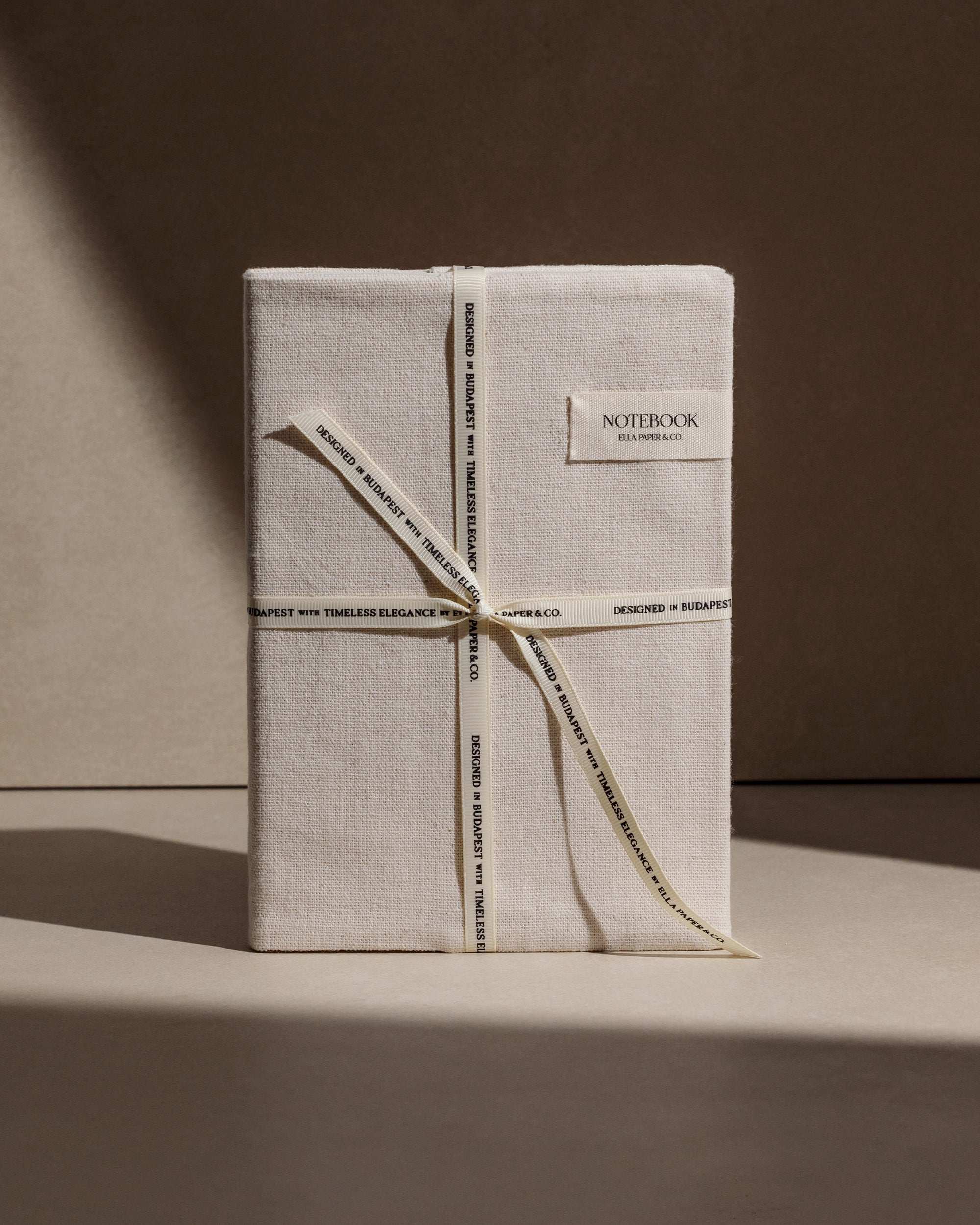 Dressed Notebook - A5 jegyzetfüzet lenvászon huzatban (vonalas)